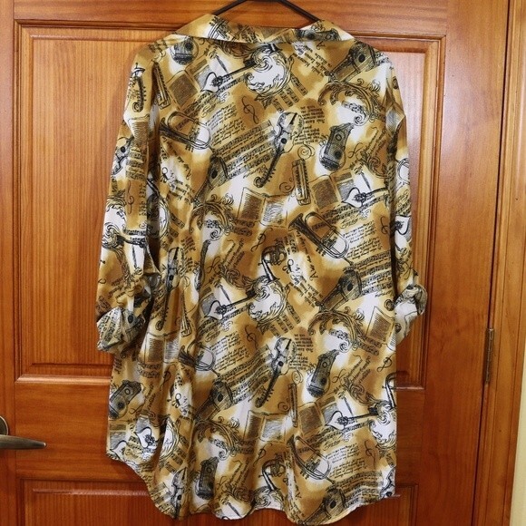 Laura & Jayne Two Vintage 90s Music Print Plus Size Button Up Top 20W - Picture 7 of 16